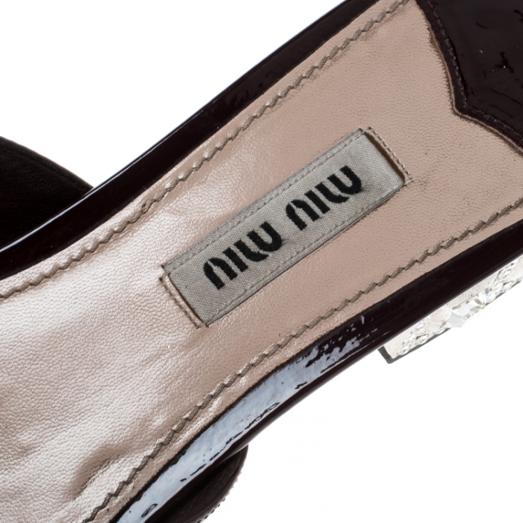 Pre Owned Miu Miu Burgundy Patent Leather Bow Detail Jeweled Heel Flat Slides Size 37.5