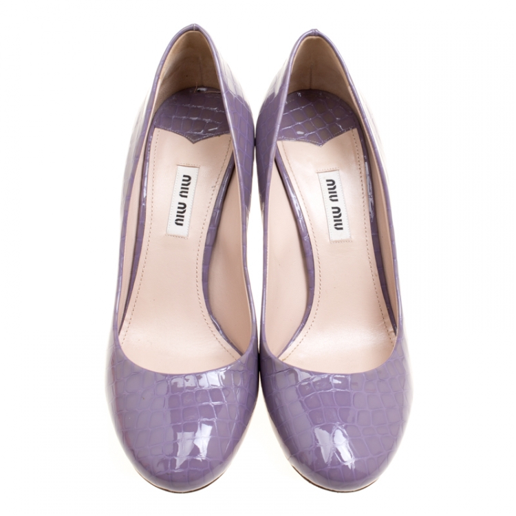 Pre Owned Miu Miu Purple Croc Embossed Patent Leather Pumps Size 39