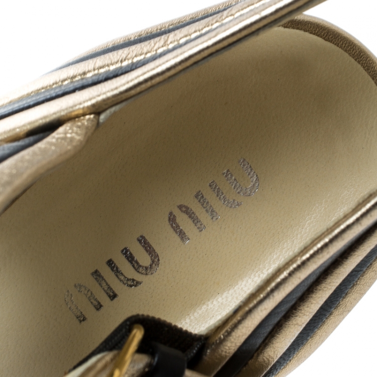 Pre Owned Miu Miu Gold/Black Leather Strappy Sandals Size 37.5