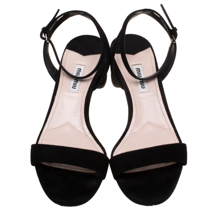 مملوكة مسبقًا Miu Miu Black Suede Ankle Strap Open Toe Sandals Size 38