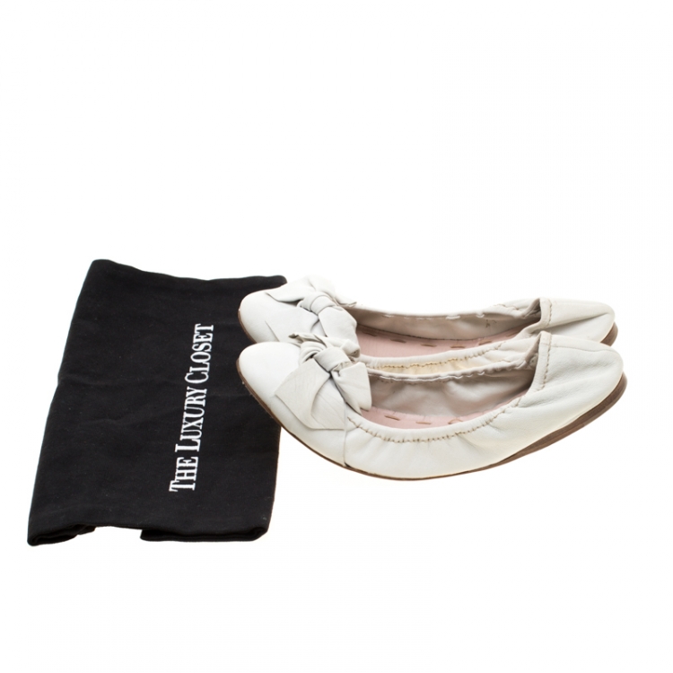 Pre Owned Miu Miu White Leather Ballet Flats Size 39