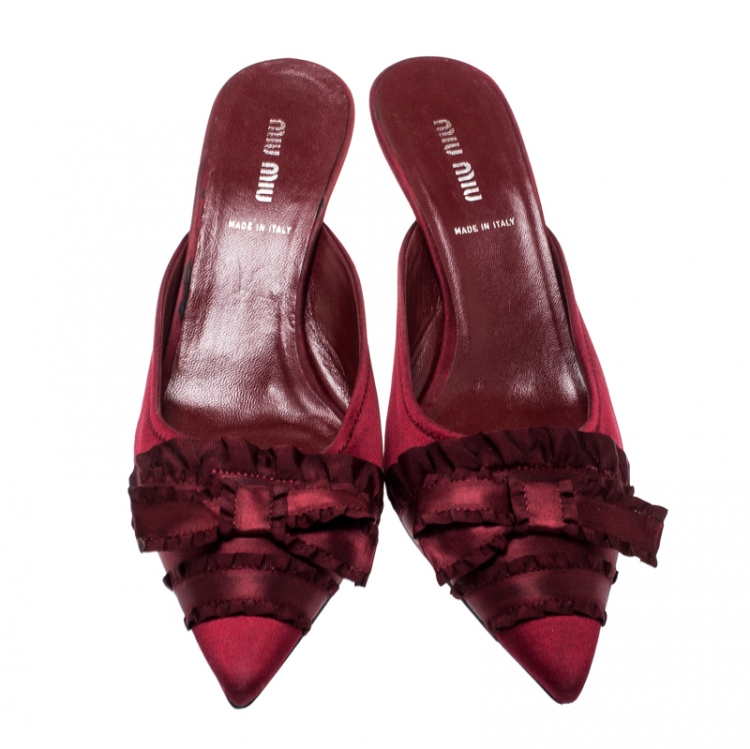 Pre Owned Miu Miu Burgundy Satin Bow Mules Size 37