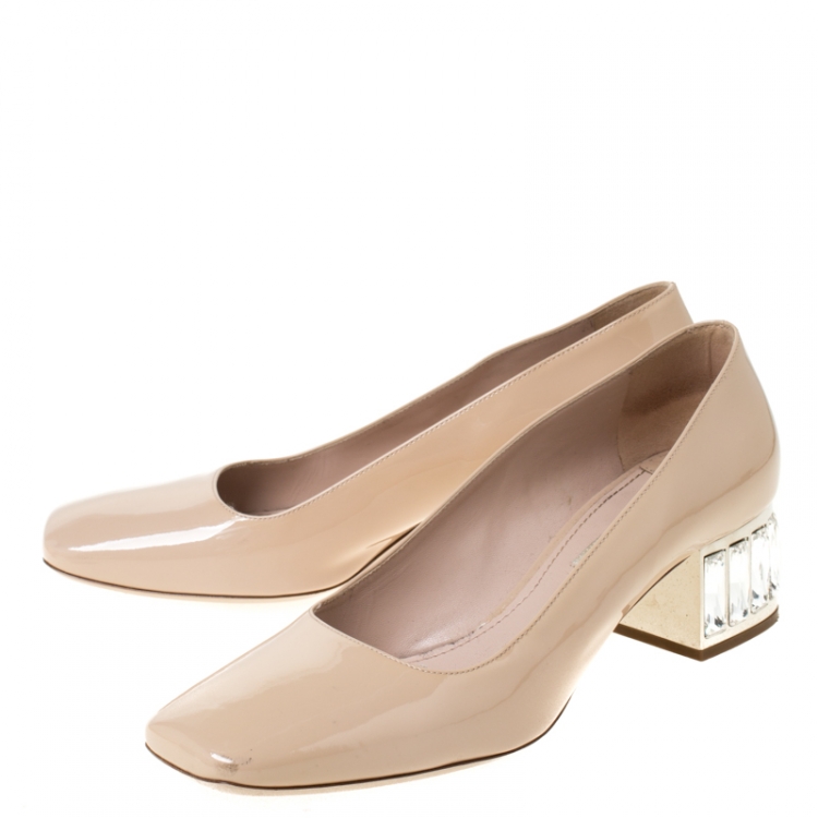 Pre Owned Miu Miu Beige Patent Leather Crystal Heel Pumps Size 38.5