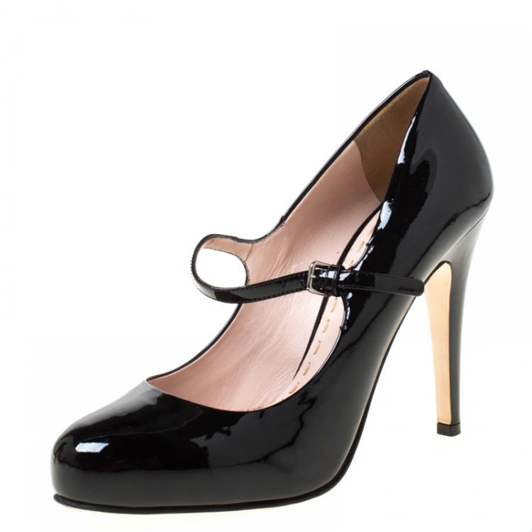 black patent leather mary jane pumps