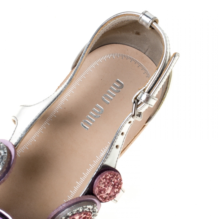 Pre Owned Miu Miu Metallic Silver Leather Glitter Flower Embellished Flat Sandals Size 37.5