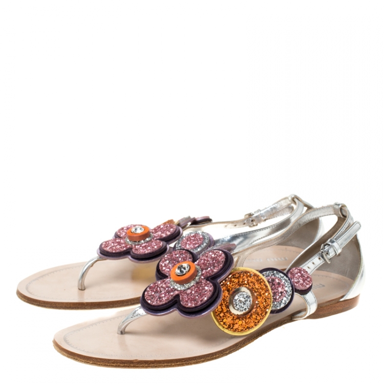 Pre Owned Miu Miu Metallic Silver Leather Glitter Flower Embellished Flat Sandals Size 37.5