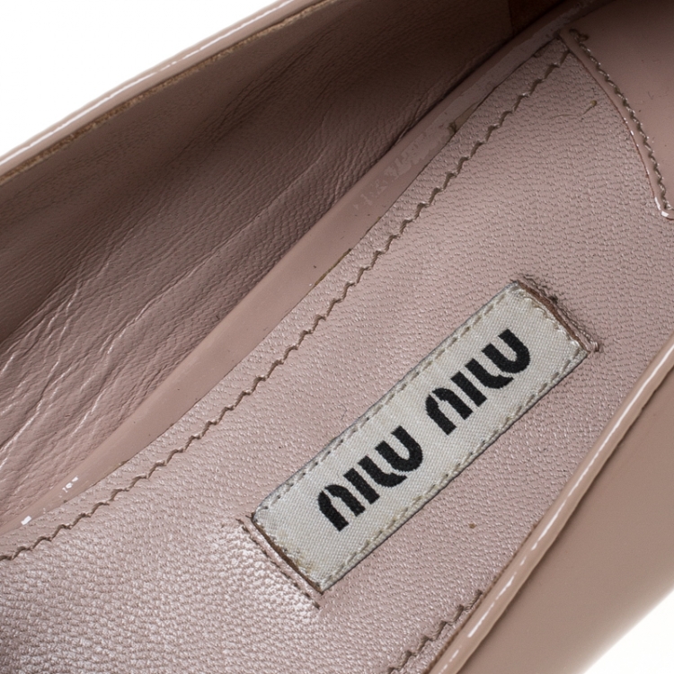 Pre Owned Miu Miu Beige Patent Leather Crystal Embellished Cap Toe Flats Size 40