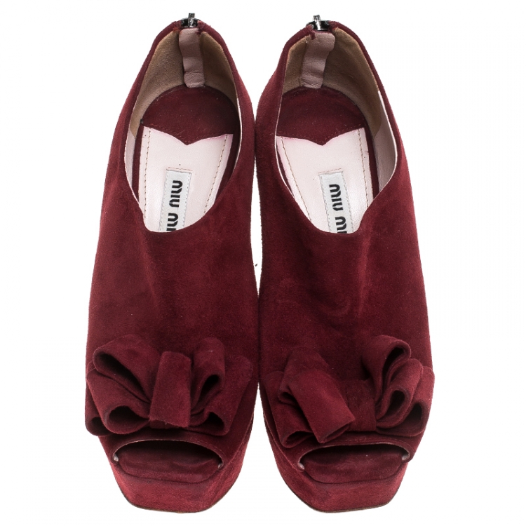 Pre Owned Miu Miu Red Suede Bow Peep Toe Platform Pumps Size 36