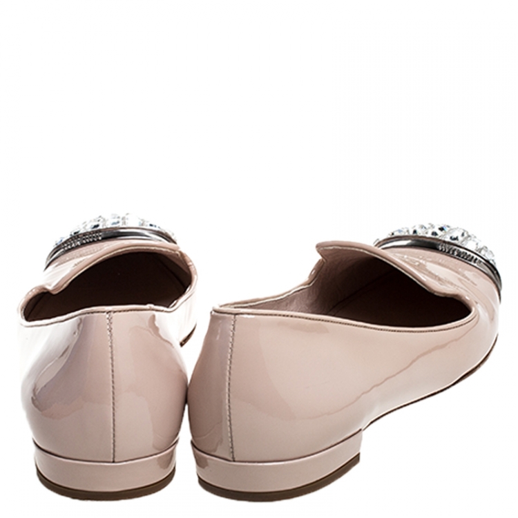 Pre Owned Miu Miu Beige Patent Leather Crystal Embellished Cap Toe Smoking Slippers Size 38.5