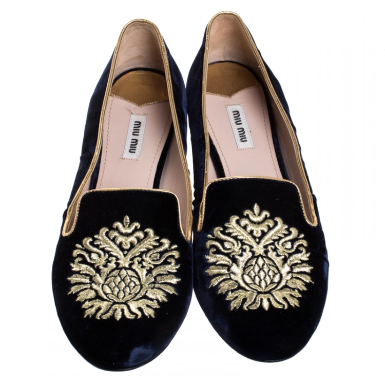 Pre Owned Miu Miu Black Velvet Crest Embellished Smoking Slippers Size 40