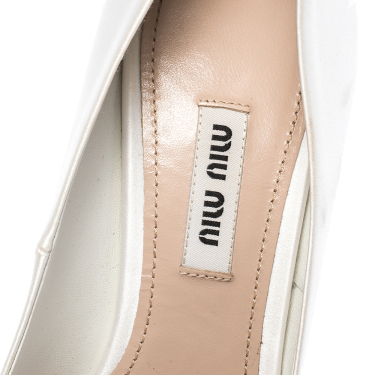 Pre Owned Miu Miu Beige Pearl and Crystal Embellished Satin Pointed Toe Pumps Size 36.5