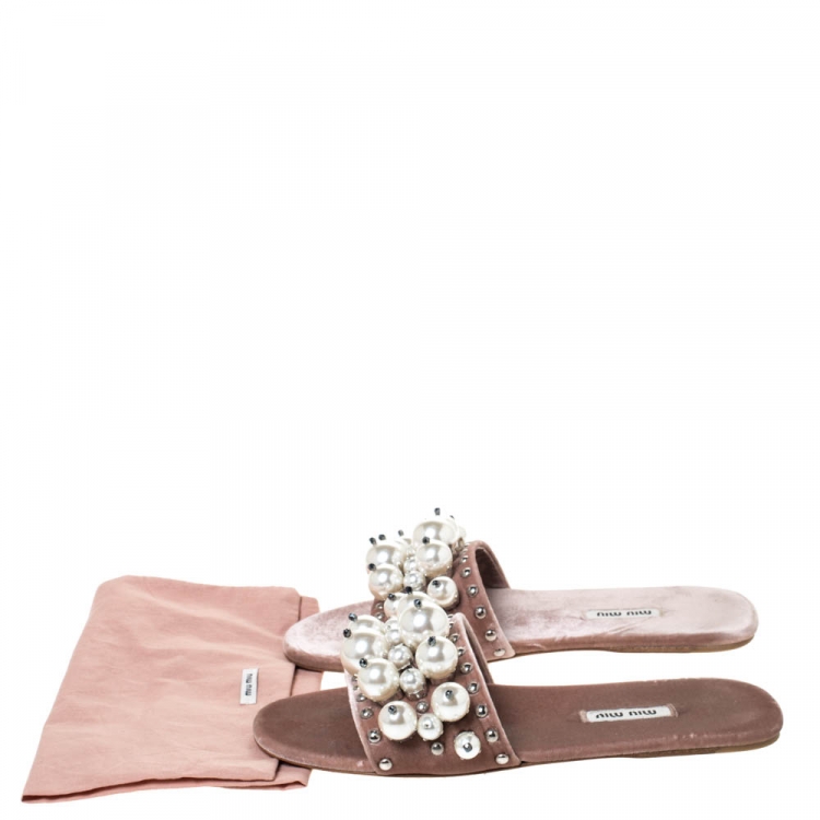 Pre Owned Miu Miu Pink Velvet Faux Pearl Embellished Flat Sandals Size 38