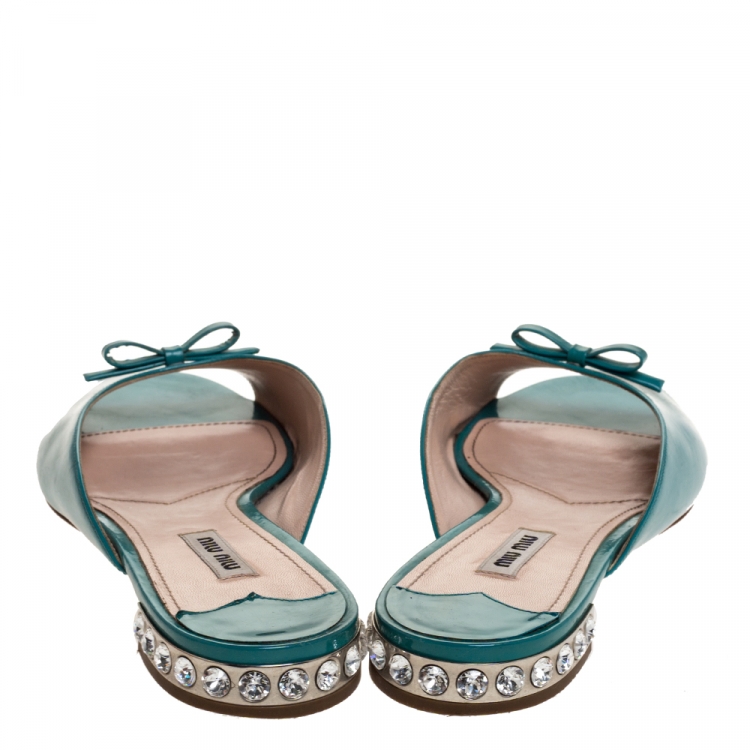 Pre Owned Miu Miu Blue Patent Leather Crystal Embellished Heel Bow Flat Slides Size 39