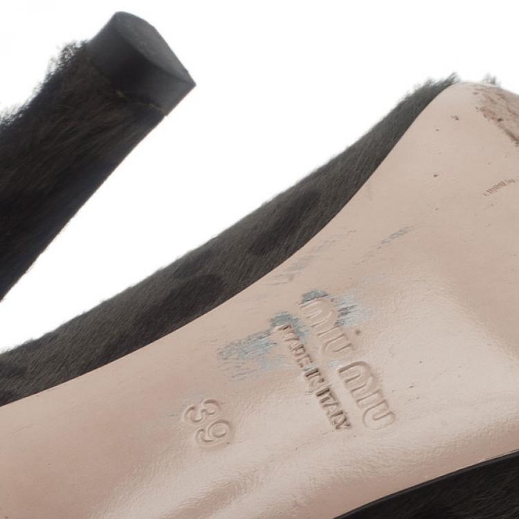 Pre Owned Miu Miu Grey Leopard Pony Hair Pumps Size 39