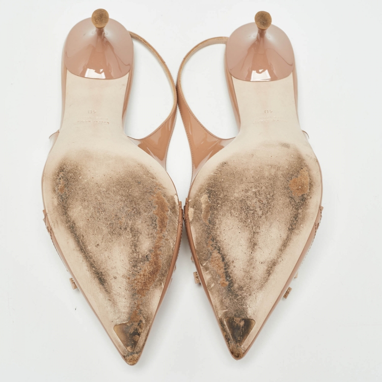 Pre Owned Miu Miu Beige Brogue Patent Leather Bow Slingback Pumps Size 40