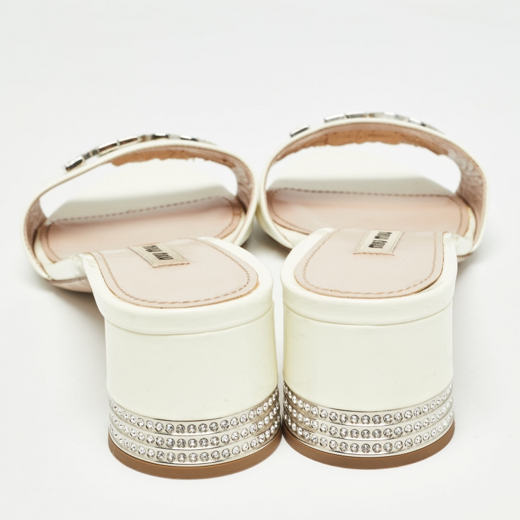 Pre Owned Miu Miu White Patent Leather Logo Crystals Slide Sandals Size 40