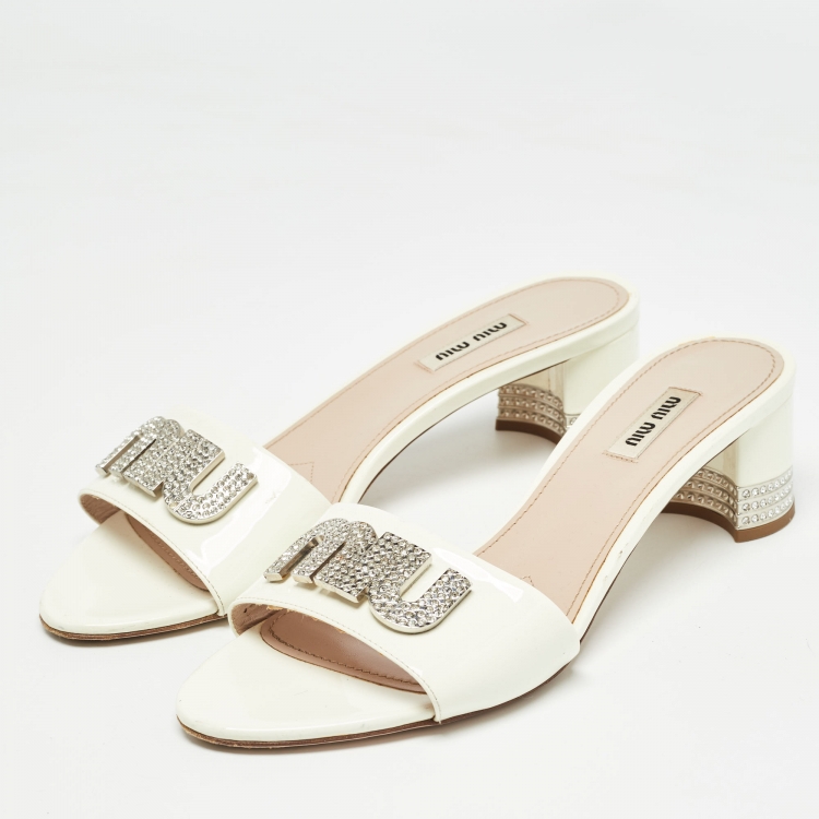 Pre Owned Miu Miu White Patent Leather Logo Crystals Slide Sandals Size 40