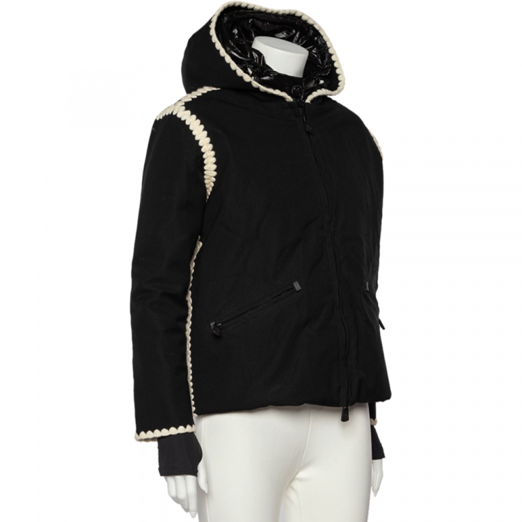Pre Owned Moncler Black Hooded Puffer Jacket S