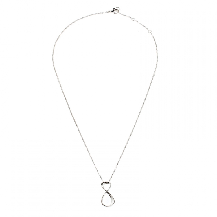 Pre Owned Montblanc Infiniment Vôtre Silver Pendant Necklace