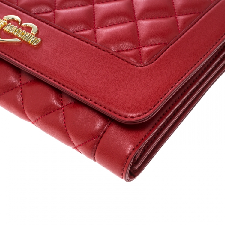 Pre Owned Love Moschino Red Quilted Leather Wristlet Chain Clutch Bag