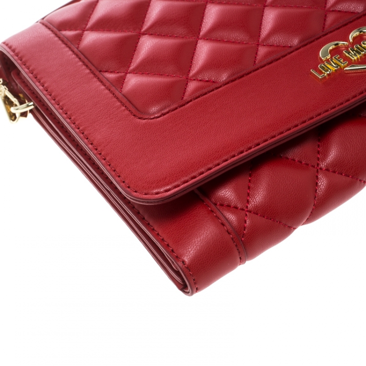 Pre Owned Love Moschino Red Quilted Leather Wristlet Chain Clutch Bag
