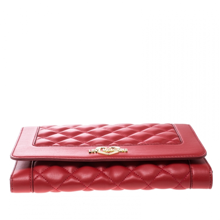 Pre Owned Love Moschino Red Quilted Leather Wristlet Chain Clutch Bag
