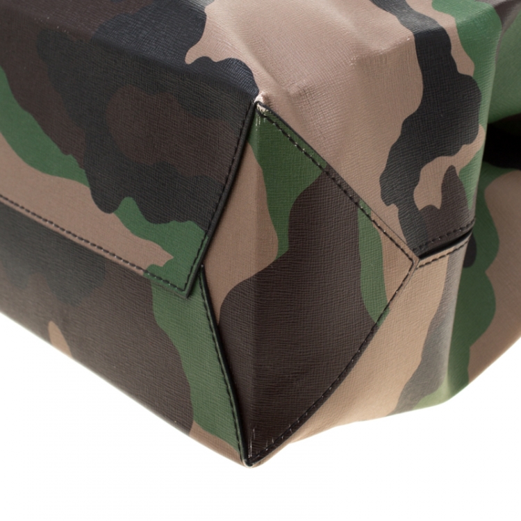 Pre Owned Moschino Camouflage Print Leather Tote