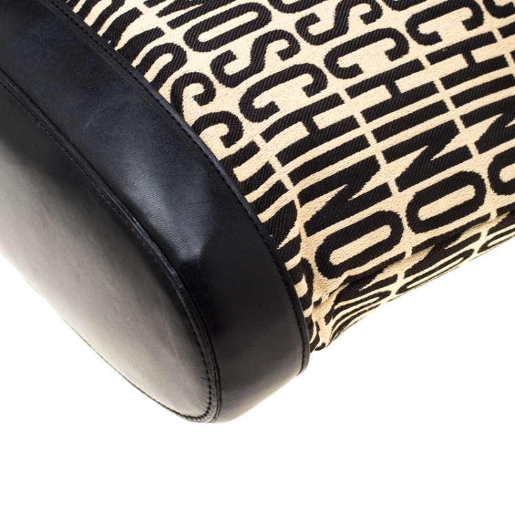 مملوكة مسبقًا Moschino Beige/Black Canvas and Leather Hobo