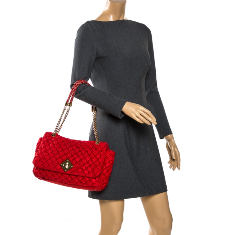 Pre Owned Moschino Red Quilted Nylon Flap Shoulder Bag