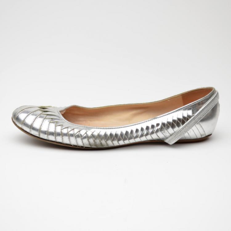 مملوكة مسبقًا Moschino Silver Leather Flats Size 41