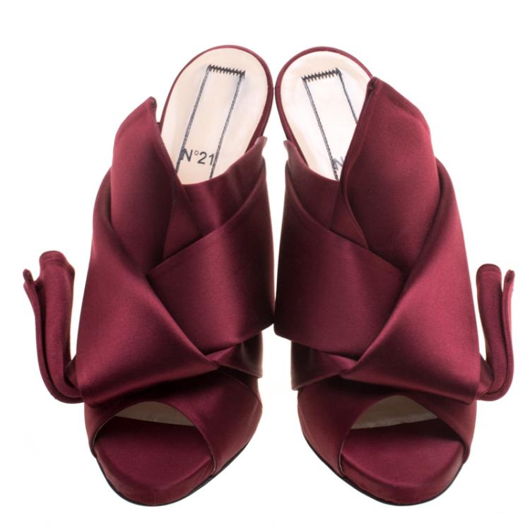 Pre Owned N°21 Burgundy Satin Ronny Pleated Mules Size 39
