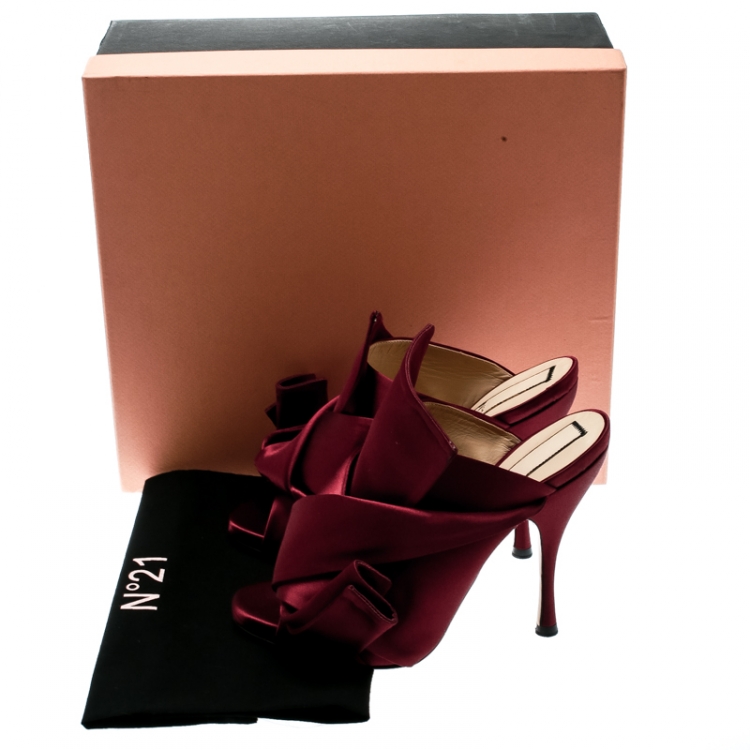 Pre Owned N°21 Burgundy Satin Ronny Pleated Mules Size 37