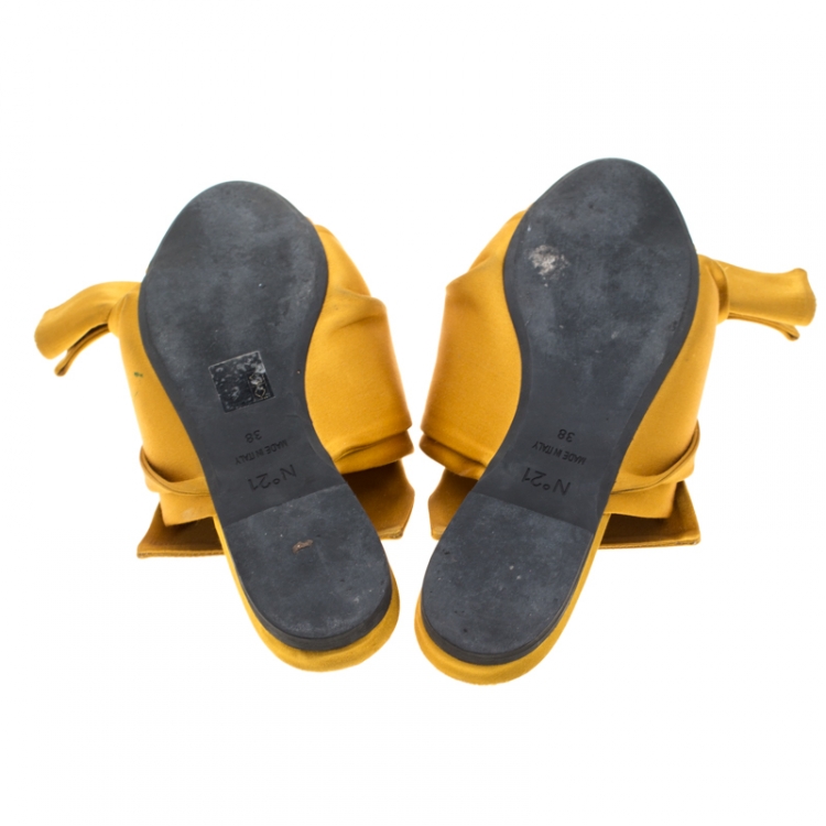 Pre Owned N21 Yellow Satin Knot Flat Mules Size 38