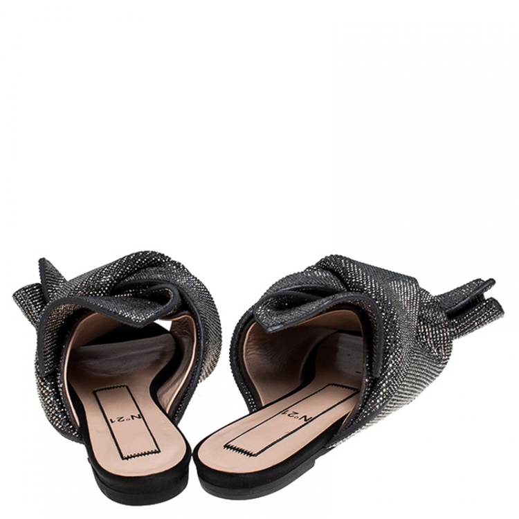 Pre Owned N°21 Metallic Grey Leather Crystal Embellished Bow Flat Mules Size 36