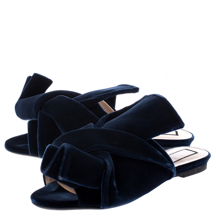 Pre Owned N21 Dark Blue Velvet Knot Flat Mules Size 38