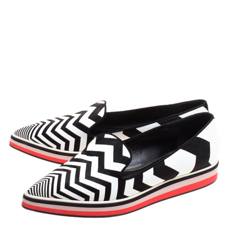 Pre Owned Nicholas Kirkwood Black/White Zig Zag Print Leather Slip On Sneakers Size 37