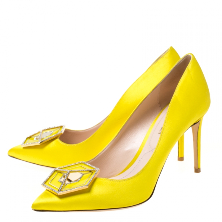 Pre Owned Nicholas Kirkwood Canary Yellow Satin Eden Jeweled Pointed Toe Pumps Size 38