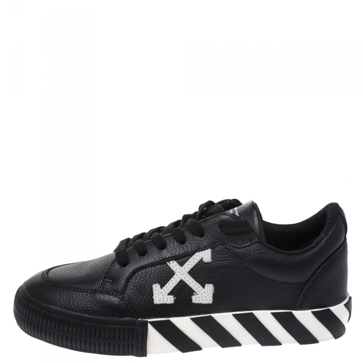 Off-White Vulcanized Low Sneakers