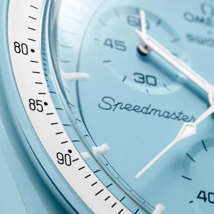 مملوكة مسبقًا Omega Pale Blue Velcro Moon Swatch Mission To Uranus Women's Watch 42 mm