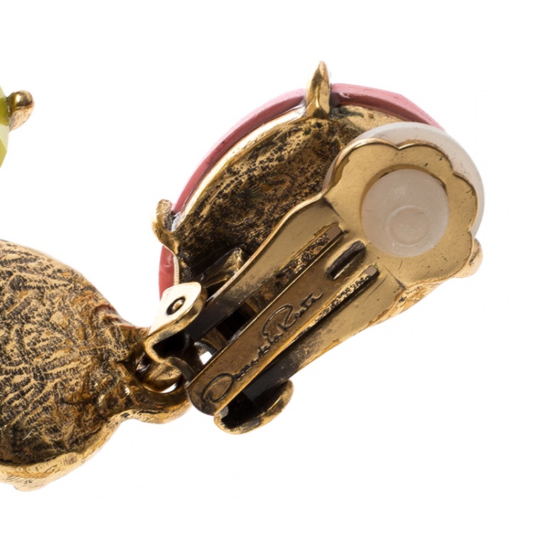 Pre Owned Oscar de la Renta Multicolor Resin Gold Tone Long Clip-on Earrings