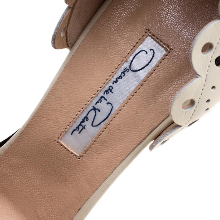 Pre Owned Oscar de la Renta Off-White Laser Cut Leather Hariet Wedge Sandals Size 39