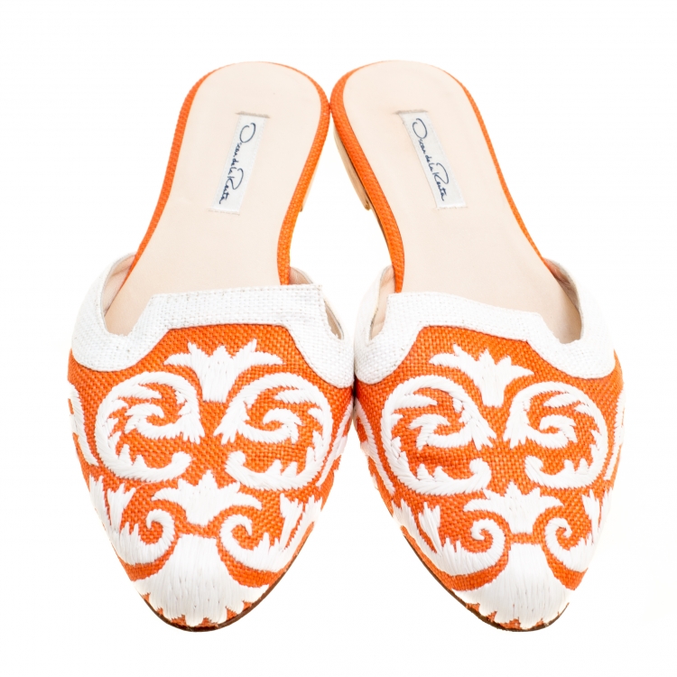 Pre Owned Oscar de la Renta Orange Embroidered Raffia Flat Mules Size 40