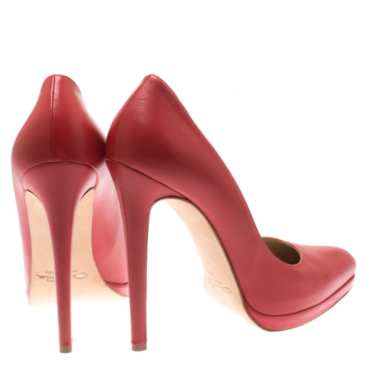 Pre Owned Oscar De La Renta Red Leather Pointed Toe Pumps Size 40.5