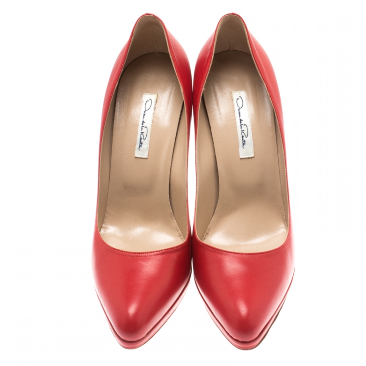 Pre Owned Oscar De La Renta Red Leather Pointed Toe Pumps Size 40.5