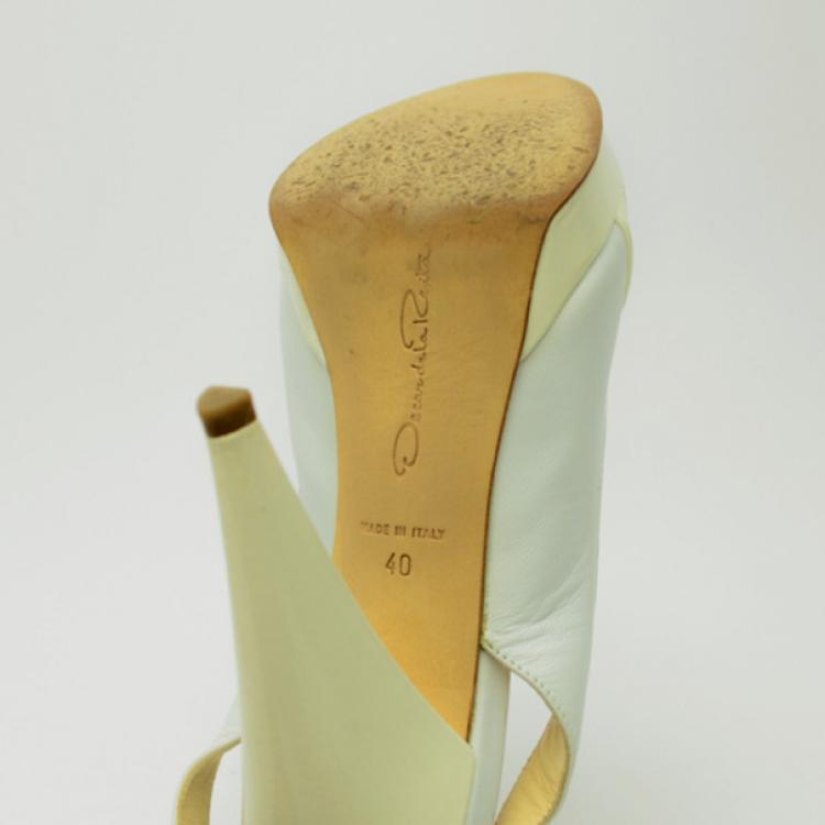 مملوكة مسبقًا Oscar De La Renta White Leather Peep Toe Platform Slingback Sandals Size 40
