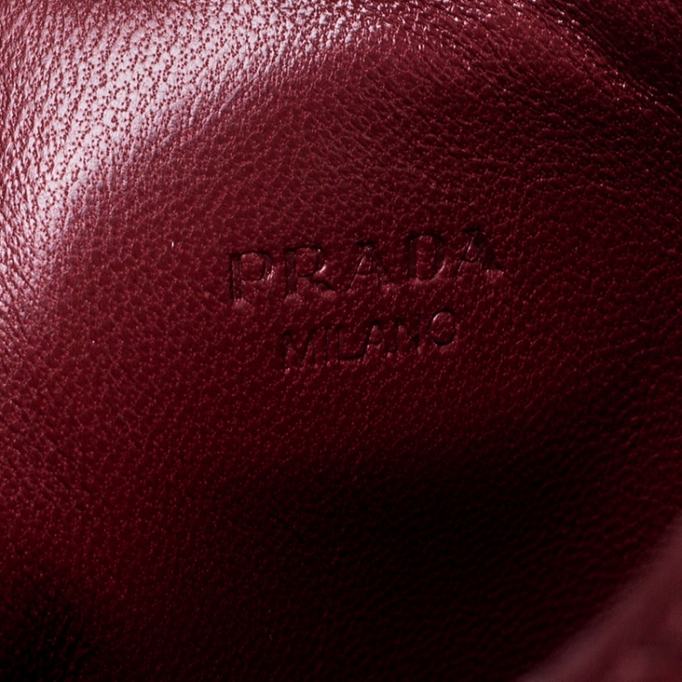 مملوكة مسبقًا جراب آيباد برادا جلد سافيانو أحمر