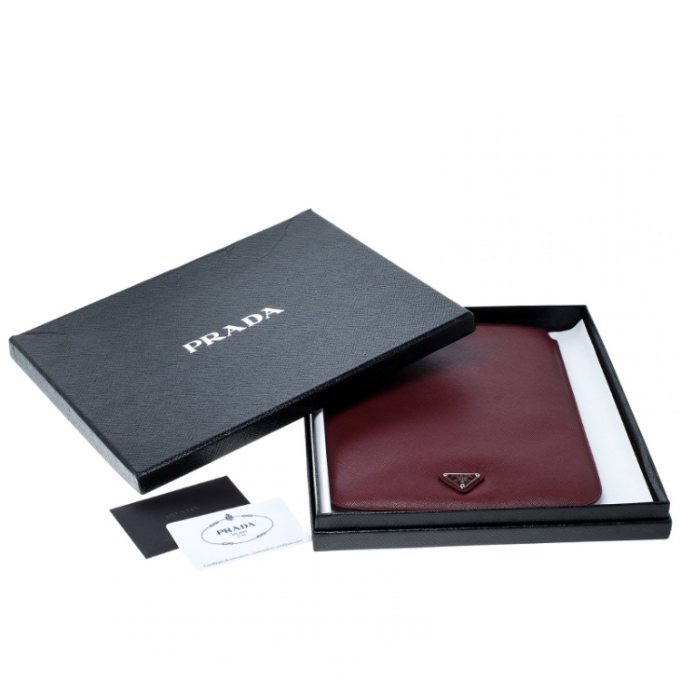 مملوكة مسبقًا جراب آيباد برادا جلد سافيانو أحمر