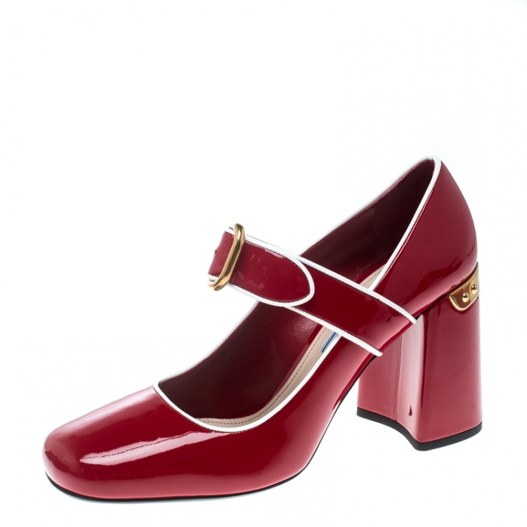Prada - Authenticated Mary Jane Heel - Patent Leather Red Plain for Women, Good Condition