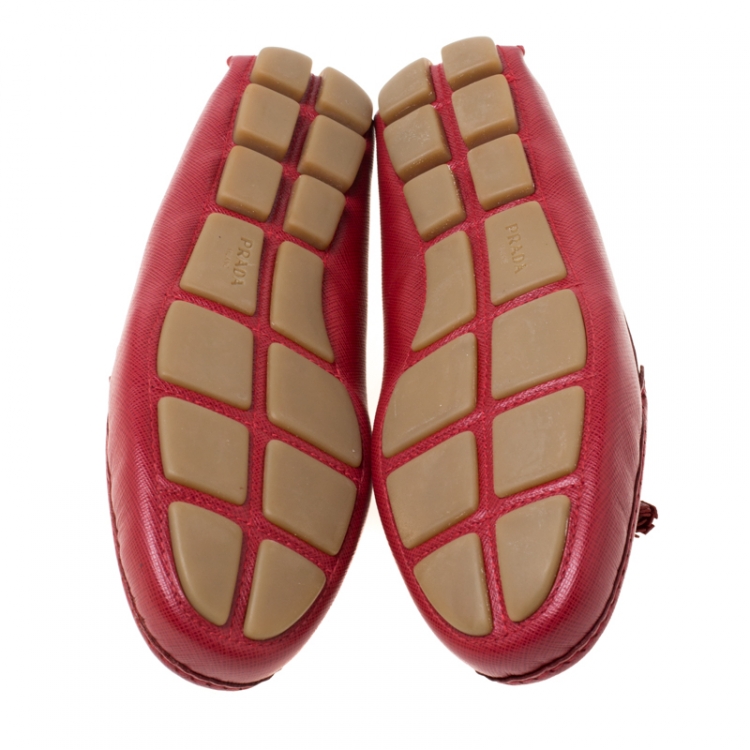 Pre Owned Prada Red Saffiano Leather Bow Detail Loafers Size 38.5