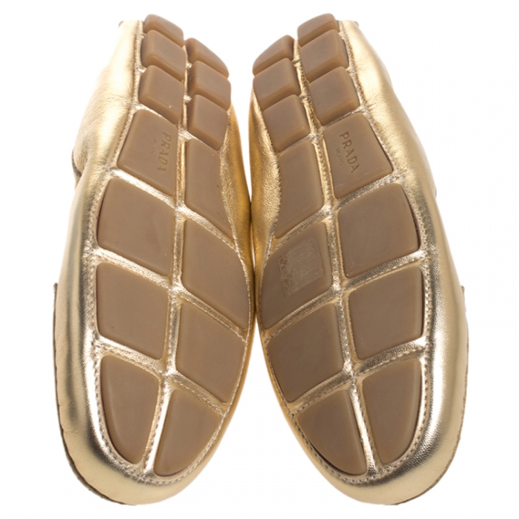 Pre Owned Prada Gold Leather Scrunch Slip On Loafers Size 38.5